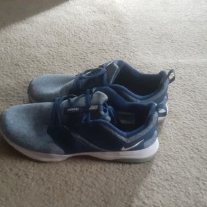 Nike Air Bella TR Training Shoe Women’s Size 11